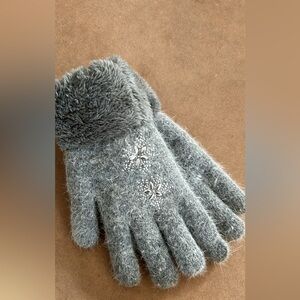NWT Winter Gloves with Rhinestone Accent